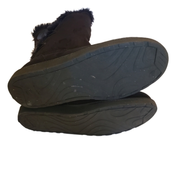 SO Black Faux Suede Faux Fur Lined Winter Boots with Buttons - Picture 5 of 8